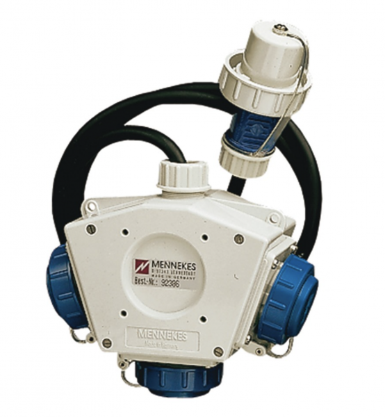 Mennekes Dreifachverteiler Feuerwehr Deltabox 230V 1,5m IP68 H07RN-F3G2.5